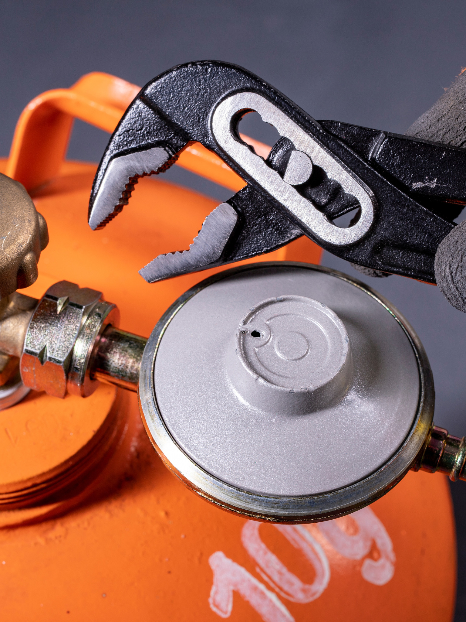 gas safe registered engineer near me Cobham, DA12