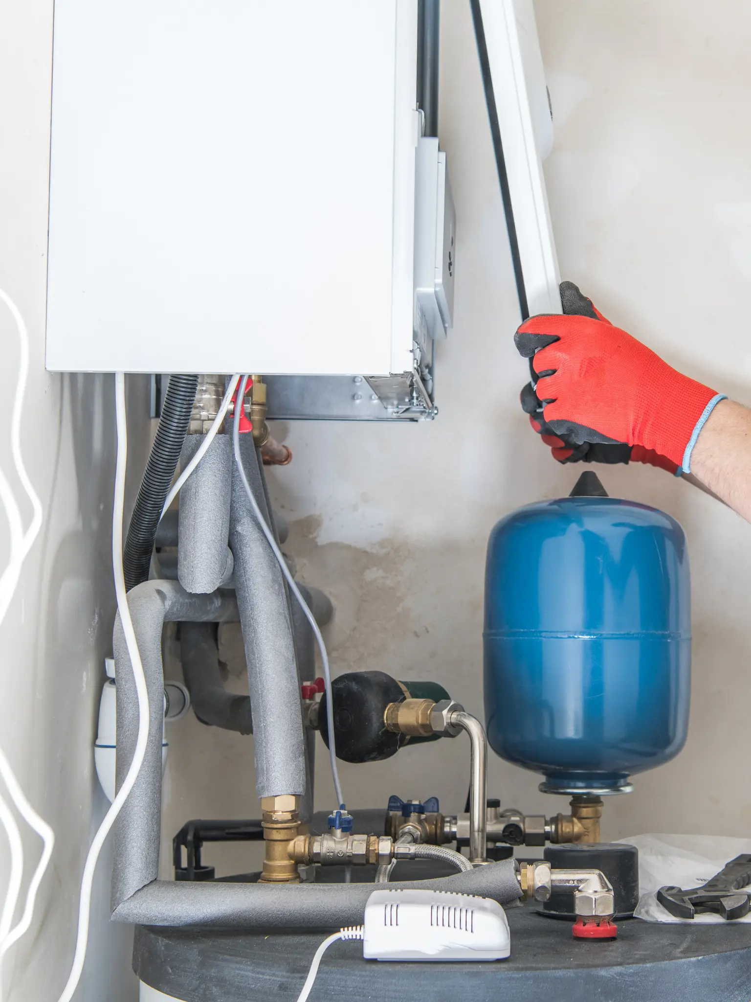 local gas engineer Cobham, DA12